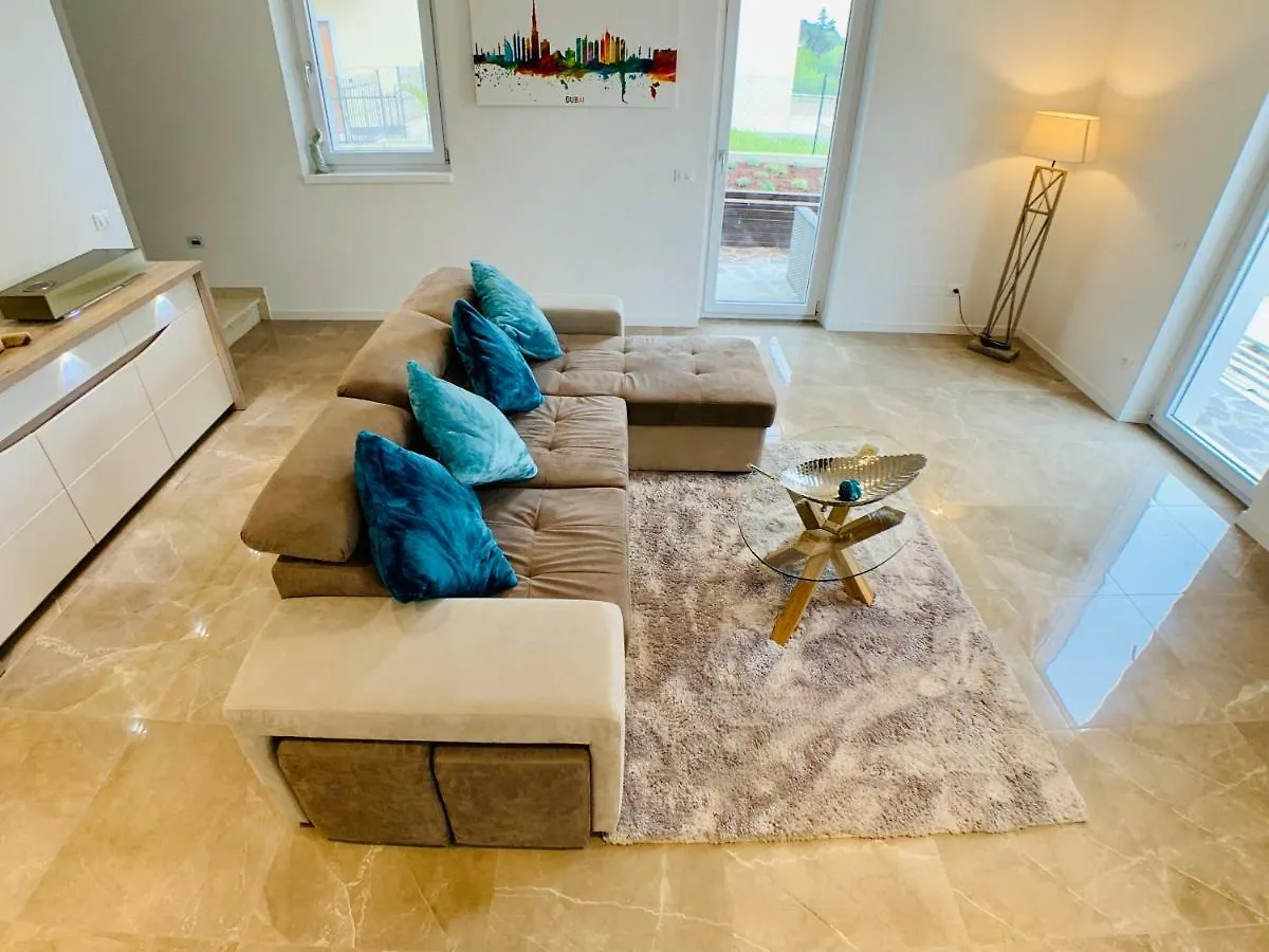 Holiday home Salvatorehomes - Luxury Villa With Private Dream Garden & Bbq - Casa Palma - A 5 Star Luxury Collection At Lake Garda San Zeno di Montagna
