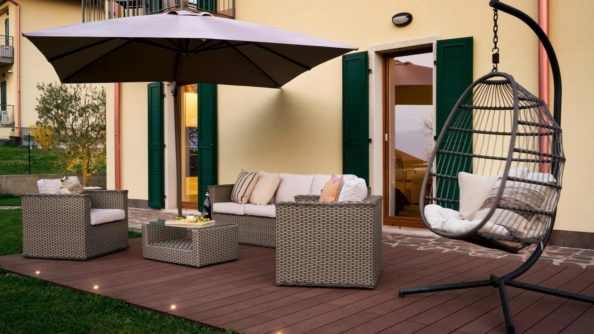 Ferienhaus Salvatorehomes - Luxury Villa With Private Dream Garden & Bbq - Casa Palma - A 5 Star Luxury Collection At Lake Garda San Zeno di Montagna Italien