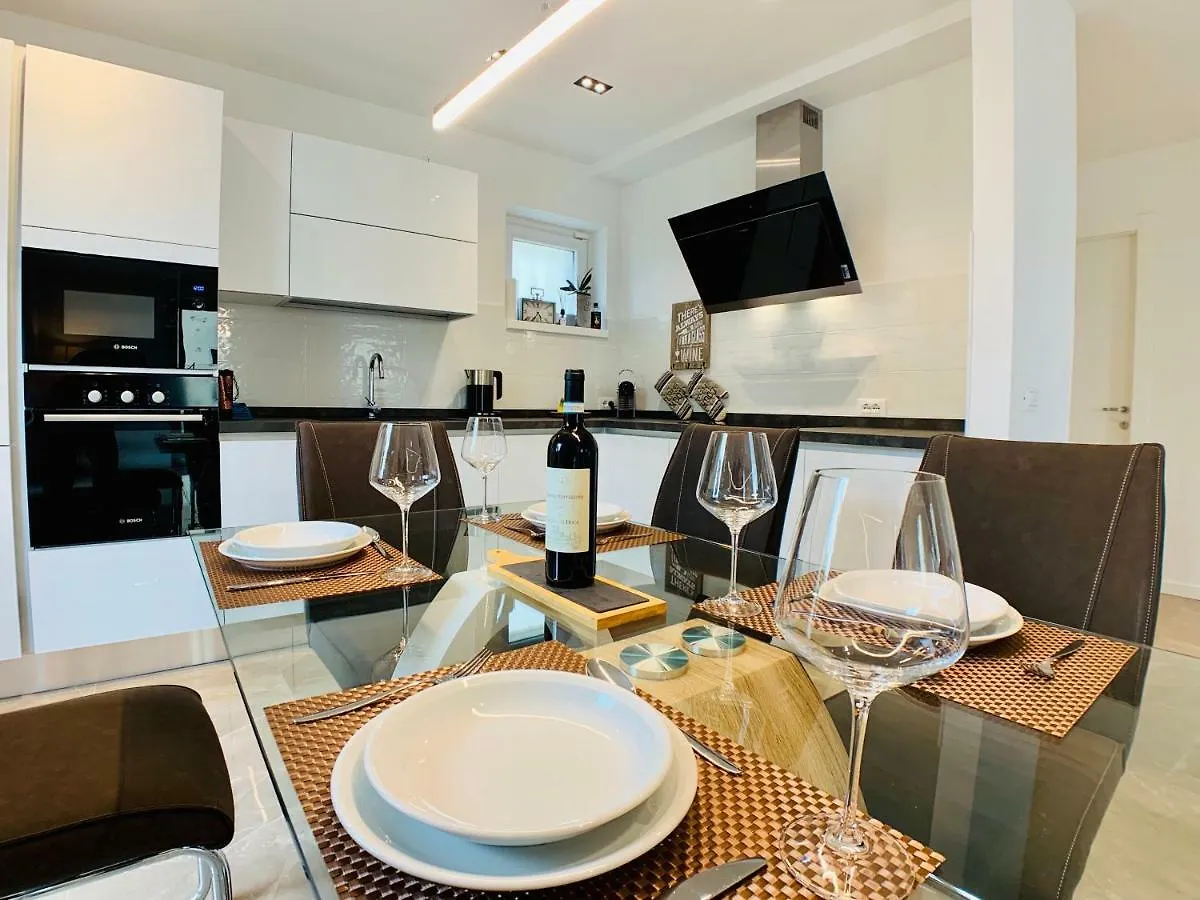 Salvatorehomes - Luxury Villa With Private Dream Garden & Bbq - Casa Palma - A 5 Star Luxury Collection At Lake Garda San Zeno di Montagna Prázdninový dům